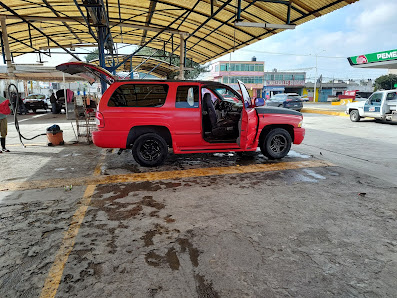 Gasolinera Y Autolavado